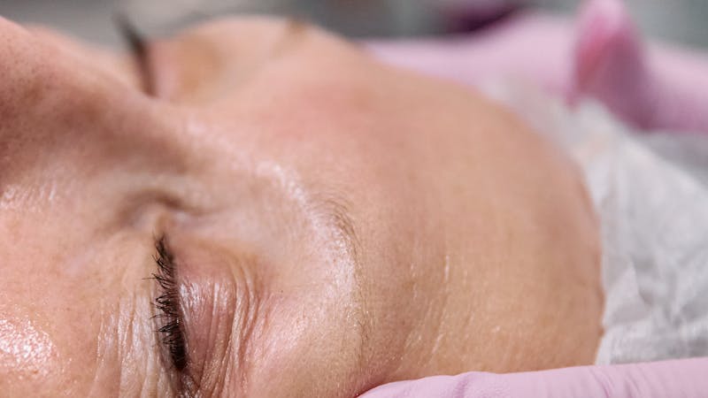Illustratie bij Retinol Kopen: Waar Let Je Op? Complete Koopgids