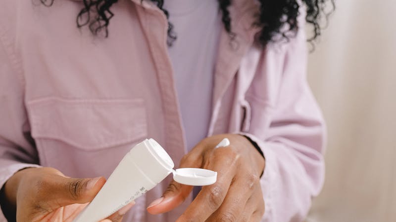 Illustratie bij Skincare Routine: De Perfecte Huidverzorgingsroutine voor Elke Leeftijd