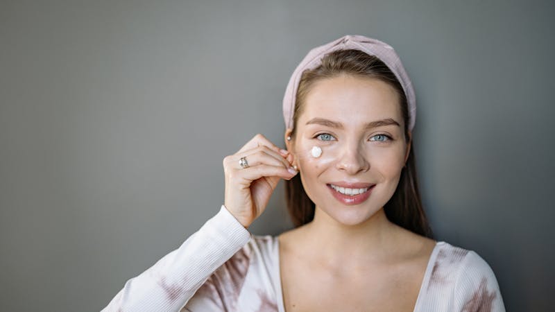 Illustratie bij Skincare Routine: De Perfecte Huidverzorgingsroutine voor Elke Leeftijd
